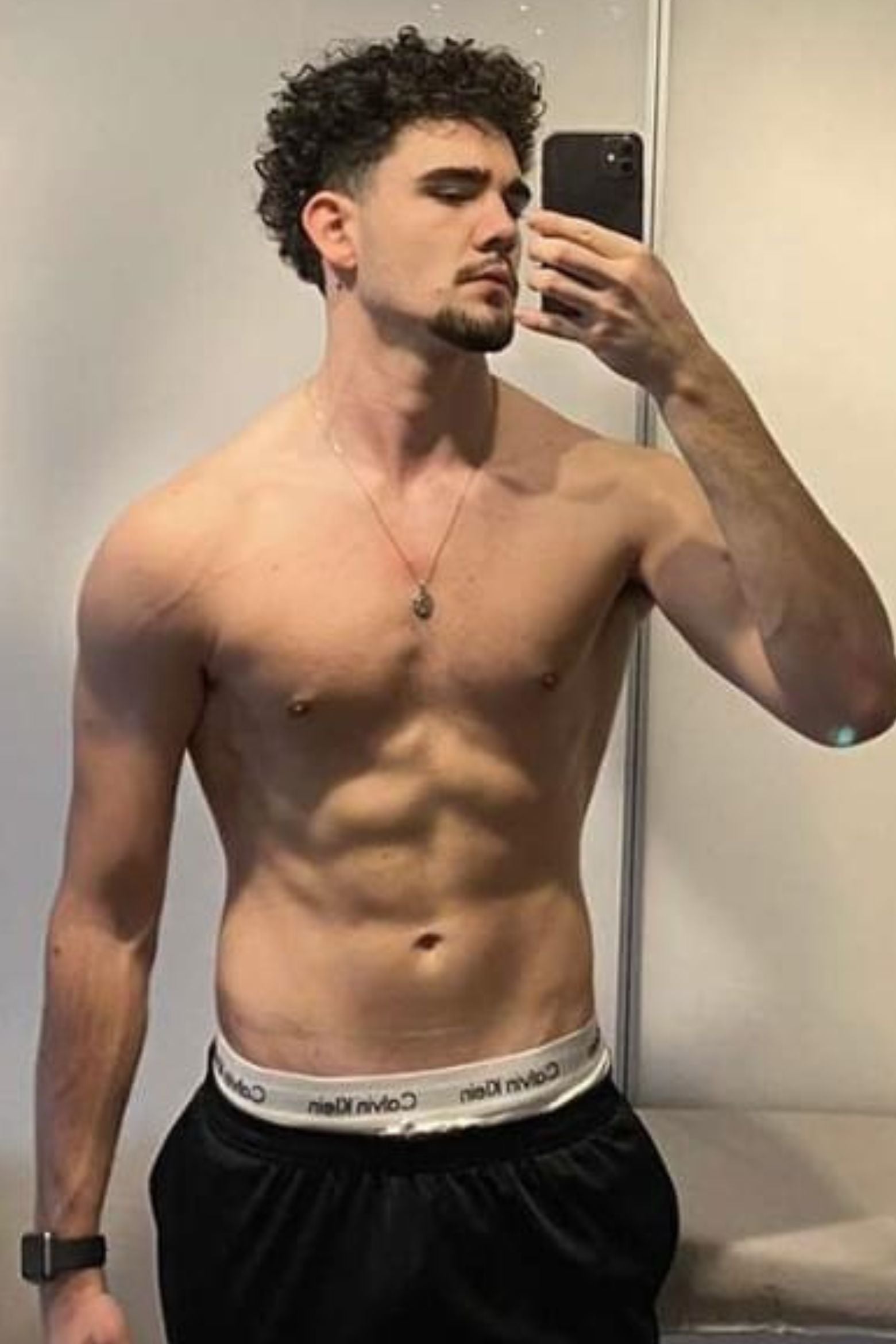 Calisthenics
Musculation
Motivation
Flexibilité
Endurance
Planification
Progrès
Posture
Résistance
Entraînement
Persévérance
Techniques
Explosivité
Routine
Nutrition